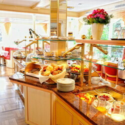 Reichlich Auswahl beim Fr�hst�cksbuffet im Wellnesshotel Rothfuss