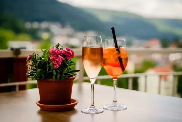 Terrasse Restaurant Sommerbergblick des Wellnesshotel Rothfuss Bad Wildbad im Schwarzwald