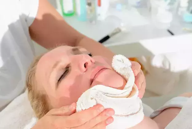 Gesichtskosmetikbehandlung im Wellnesshotel Rothfuss in Bad Wildbad im Schwarzwald
